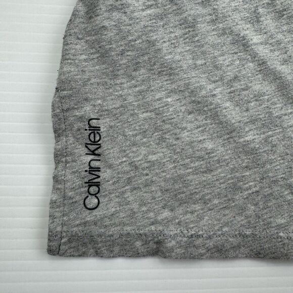 Calvin Klein Gray Short Sleeve Women's T-Shirt Size Medium Tropical Logo - Picture 5 of 8